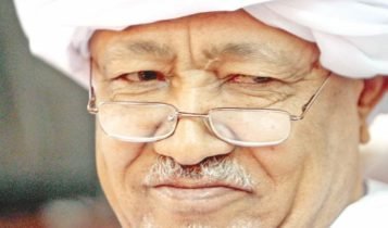 الاعلامية يسرية محمد الحسن تحرر(شهادة) عن الطيب مصطفى بـ(حوش تلفزيون السودان) الطيب مصطفى،الية صناع السوق،عام الرمادة،الاقتصاد السوداني