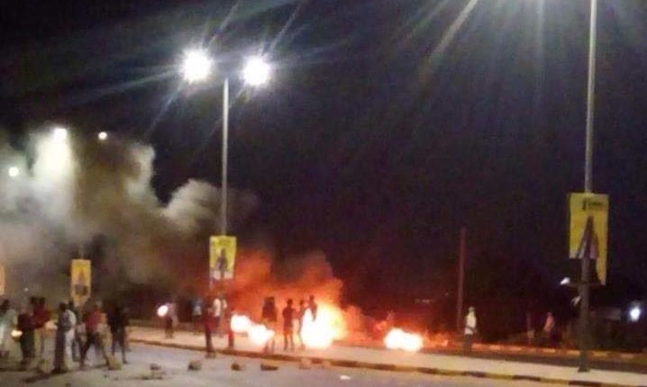 مظاهرات،السودان،حريق،البشير،السلاح الطبي