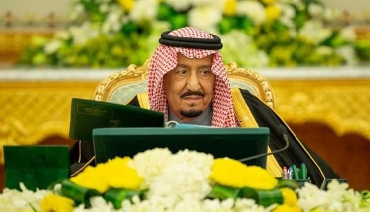 أول توجيه من ملك السعودية بعد الإطاحة بالبشير