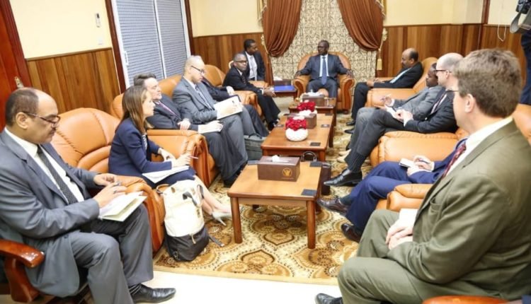 مساعد ترامب،مظاهرات السودان،البشير