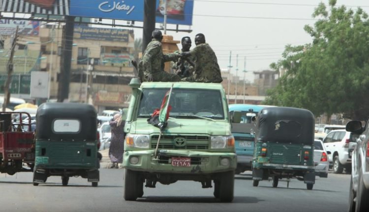 السودان: اعتقال جنود وترشيح مدنيين للمجلس السيادي