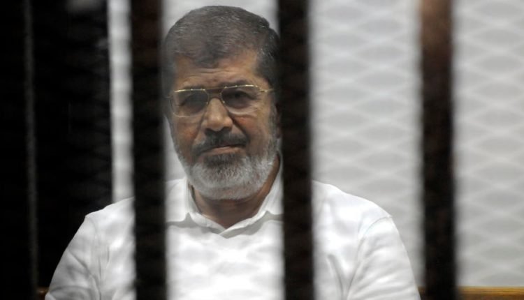 وفاة  الرئيس المصري السابق محمد مرسي أثناء جلسة محاكمته