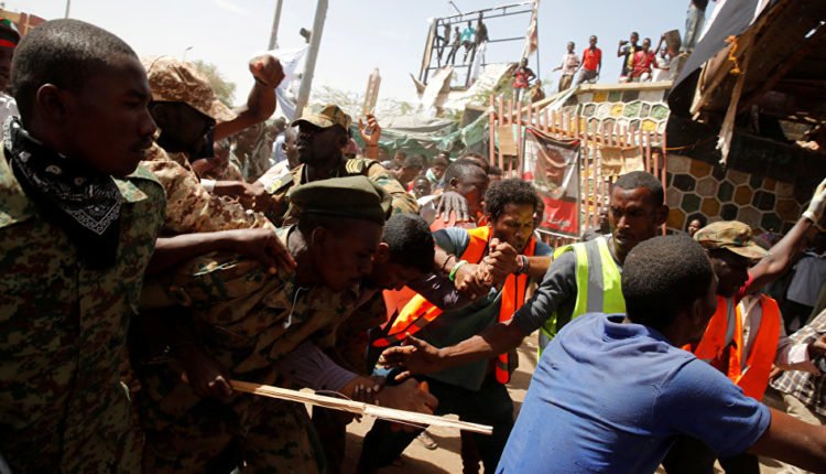 السودان : توقف عمل خبراء لجنة التحقيق في فض إعتصام القيادة