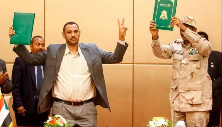 توضيح من لجنة المعلمين السودانيين بشأن تحويل ملف أحمد ربيع إلى نيابة الفساد
