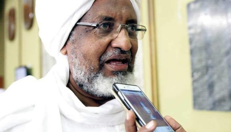 التحقيق مع الأمين العام للحركة الإسلامية في جملة من ملفات الفساد واعادته إلى كوبر
