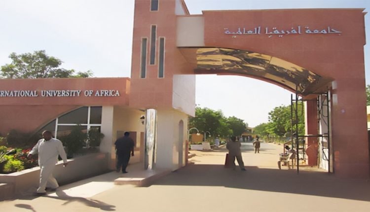 السودان.. إقالة مدير جامعة شهيرة