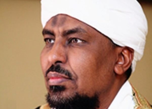 تيار نصرة الشريعة يصوب اتهامات لحكومة حمدوك ويضع شروط لنجاح الفترة الانتقالية