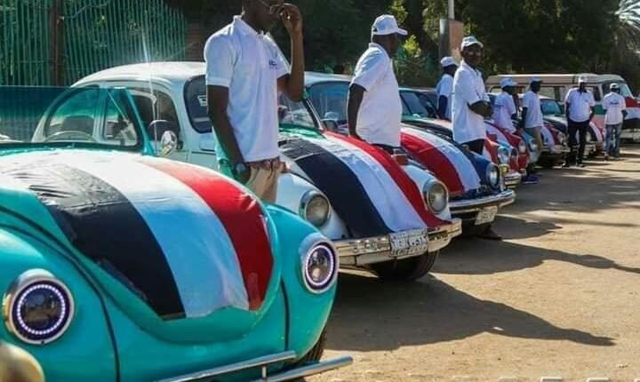 بالفيديو..سيارات فلوكسواجن في السودان تجبر الرئيس الالماني على كسر البروتوكول