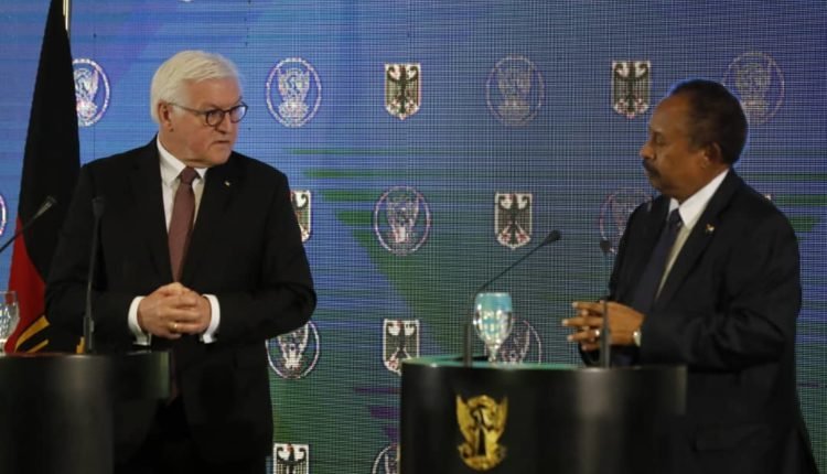 في لقاءه بالرئيس الالماني ..حمدوك :السودان لا يحتاج إلى هبات وعطايا