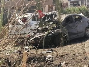 معلومات جديدة عن محاولة اغتيال حمدوك .. دانة ورصاص ثقيل استهدف موكبه ونقله إلى المستشفى وتصريحات من مسؤول حكومي... هذا ما تلجأ له المباحث الجنائية في التحقيقات وحشود كبيرة تحاصر مكان التفجير