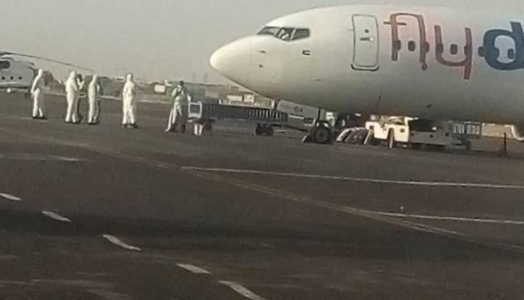 الطلاب السودانيين القادمين من ووهان يرفضون دخول الحجر الصحي وهذا شرطهم لمغادرة الطائرة