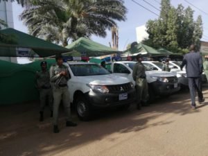 السودان :سيارات مزودة بأجهزة تتبع واتصالات حديثة لملاحقة مهربي السلع المدعومة