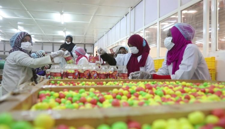 مجموعة شركات سودانية تمنح عامليها فوق الستين إجازات مفتوحة ومدفوعة الأجر