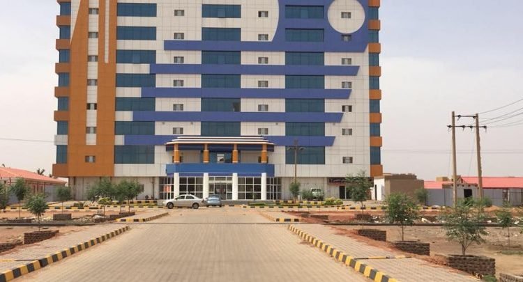 السودان.. رسوم مليارية للدراسة في جامعات خاصة تثير الغضب