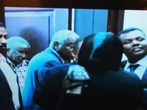 تاق برس يرصد بالصور..اول ظهور لرئيس الوزراء السوداني عبد الله حمدوك بعد محاولة اغتياله واستقبال حاشد من وزراء حكومته وقوى الحرية والتغيير
