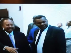 تاق برس يرصد بالصور..اول ظهور لرئيس الوزراء السوداني عبد الله حمدوك بعد محاولة اغتياله واستقبال حاشد من وزراء حكومته وقوى الحرية والتغيير