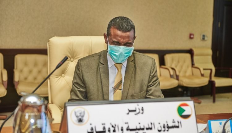 مشاعر الحزن تسيطر على جلسة مجلس الوزراء ووزير يجهش بالكباء