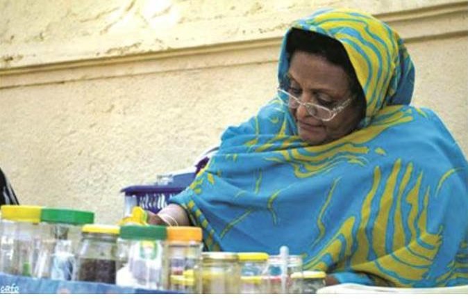 بالفيديو.. استقالة الناشطة إحسان فقيري رئيس مبادرة لا لقهر النساء بعد انتقادها بسبب تعليق “القرد”