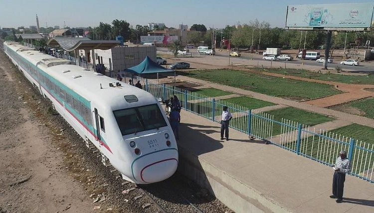 الخرطوم تدخل القطار رسمياً في دائرة المواصلات بعد تفاقم الازمة وتكشف مواعيد الرحلات و المحطات