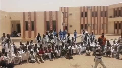 اتساع رقعة الاعتصامات المطلبية في السودان.. اكثر من 10 مناطق تضع حكومة حمدوك في المحك.. هل تكون الحواتة آخرها؟ اتساع رقعة الاعتصامات المطلبية في السودان.. اكثر من 10 مناطق تضع حكومة حمدوك في المحك.. هل تكون الحواتة آخرها؟