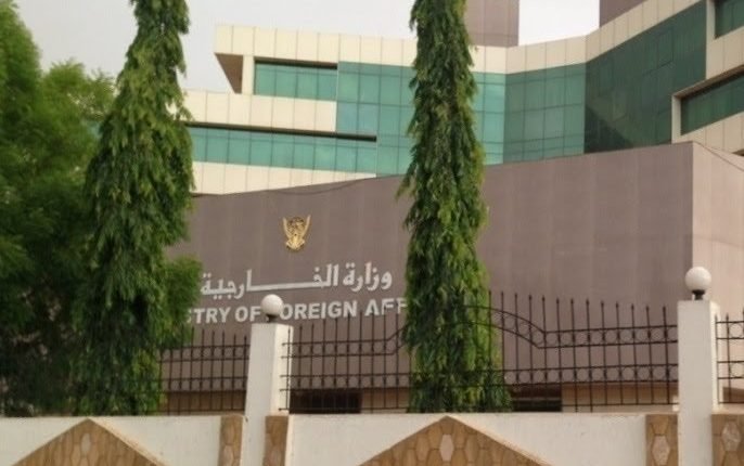 الخارجية السودانية تنفي تصريحات الناطق الرسمي حيدر بدوي