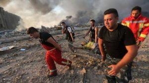 كارثة شبيهة بهيروشيما.. انفجار ضخم يهز لبنان ويحولها إلى دمار وأكثر من 78 قتيلا و 4 الاف مصاب ومفقودين و ترامب يتحدث عن قنبلة .. بالفيديو والصور
