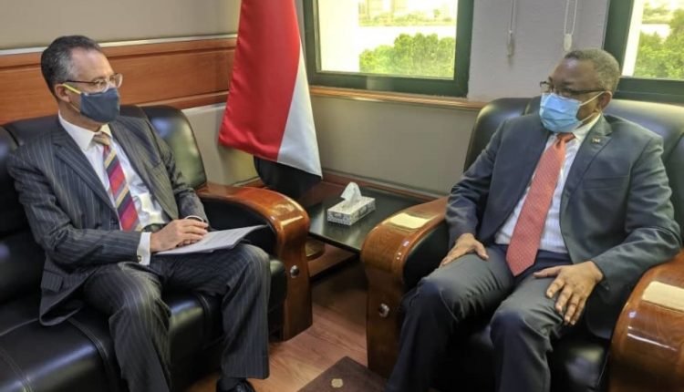 اتفاق بين الخرطوم وواشنطن على استئناف المرحلة الثالثة من الحوار بين السودان وامريكا وهذا ما قاله وزير الخارجية للقائم بالاعمال الامريكي