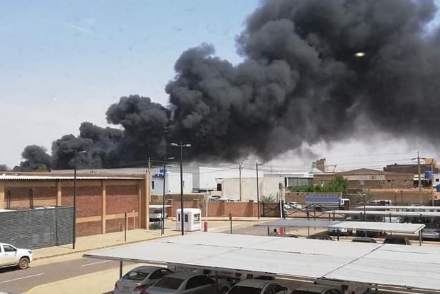 حريق في مخازن مصنع البيبسي بالخرطوم بحري
