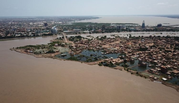 وزارة الري السودانية تطمئن وتحذر وتكشف موقف الفيضان ومناسيب النيل