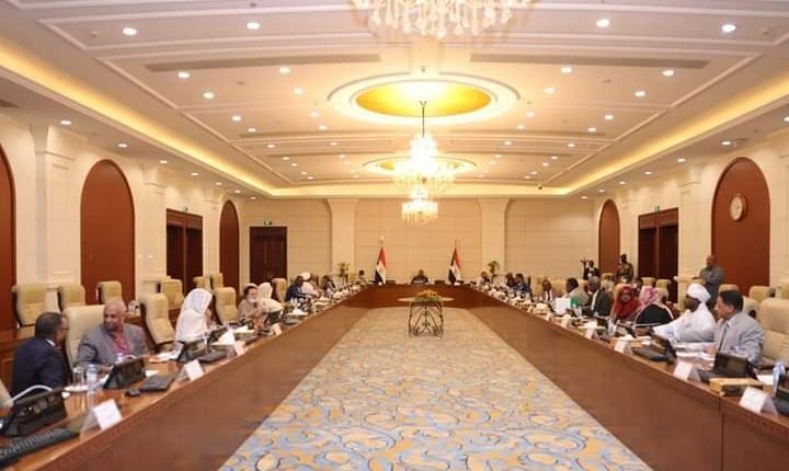 السودان: إضافة ثلاث مقاعد لمجلس السيادة.. طالع تفاصيل اجتماع “البرلمان المؤقت“