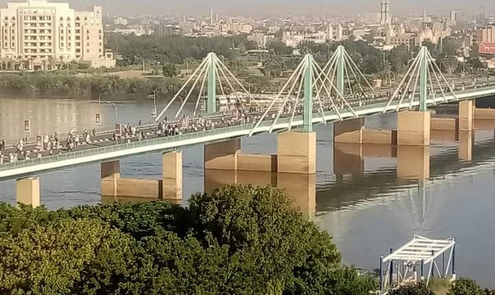 السودان: عاجل.. قوة أمنية تعتدي على فريق تصوير قناة سكاي نيوز