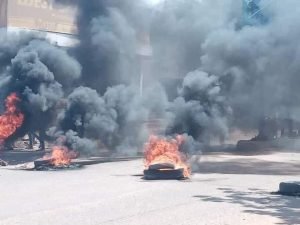 السودان: عاجل.. الشرطة تطلق الغاز المسيل للدموع لتفريغ متظاهرين وهتفافات ضد حمدوك