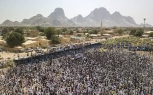 السودان: متظاهرو كسلا “حاولوا احتلال مبنى حكومة الولاية والكبري“