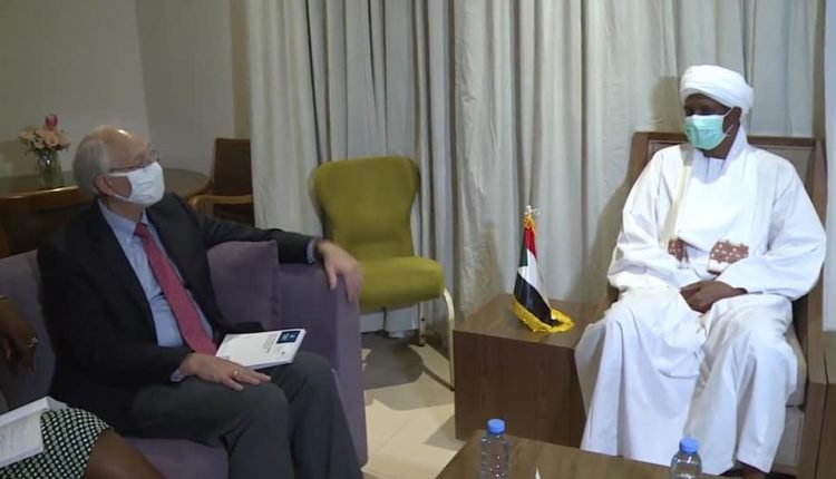 تفاصيل لقاء مطول بين المبعوث الامريكي للسودان ووفد مفاوضات السلام برئاسة حميدتي