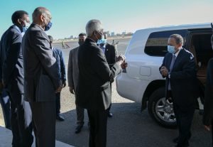 عاجل: رئيس الوزراء السوداني عبد الله حمدوك يغادر إلى اثيوبيا