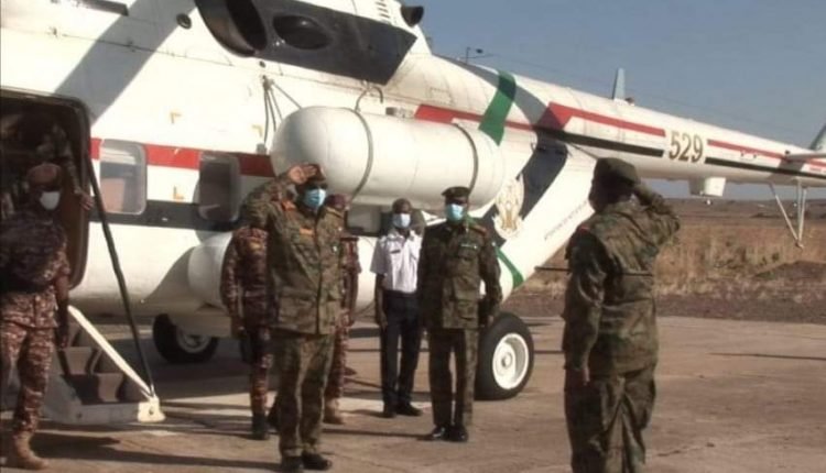عاجل .. البرهان يتفقد الجيش السوداني في الفشقة على  الحدود مع اثيوبيا