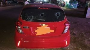 بالفيديو والصور.. عمليات تخريب وتهشيم زجاج سيارات ارهاب وفوضى في ليلة رأس السنة والشرطة تكشف ملابسات وتفاصيل الأحداث