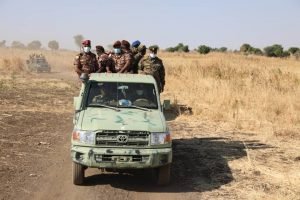 البرهان من الحدود مع اثيوبيا .. قادرون على حماية أرض وأمن السودان وصور تكشف تفقده القوات المسلحة وانتشار الجيش السوداني