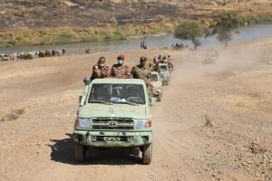 البرهان من الحدود مع اثيوبيا .. قادرون على حماية أرض وأمن السودان وصور تكشف تفقده القوات المسلحة وانتشار الجيش السوداني
