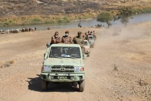 البرهان من الحدود مع اثيوبيا .. قادرون على حماية أرض وأمن السودان وصور تكشف تفقده القوات المسلحة وانتشار الجيش السوداني