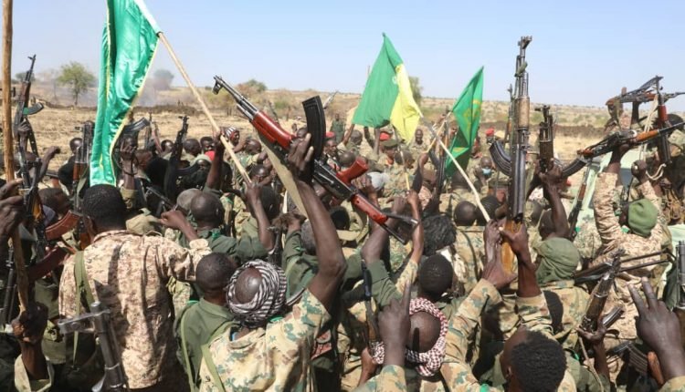 الجيش السوداني يدعو لفتح باب التجنيد للمواطنين للانضمام للقوات المسلحة لتحرير كل أراضي الفشقة من اثيوبيا والكشف عن ترتيبات جديدة على الشريط الحدودي