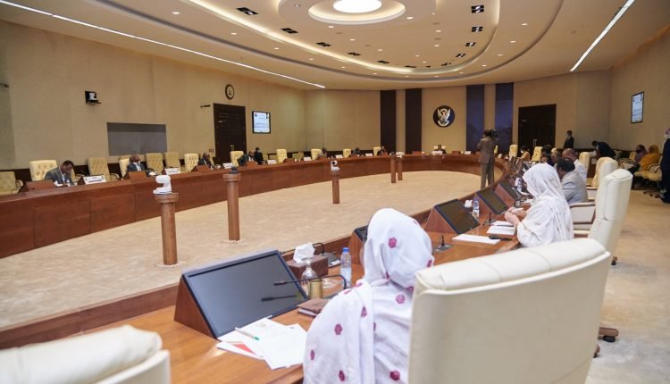 مجلس الوزراء السوداني يعلن الدخول في اجتماع مغلق لمدة ثلاثة أيام
