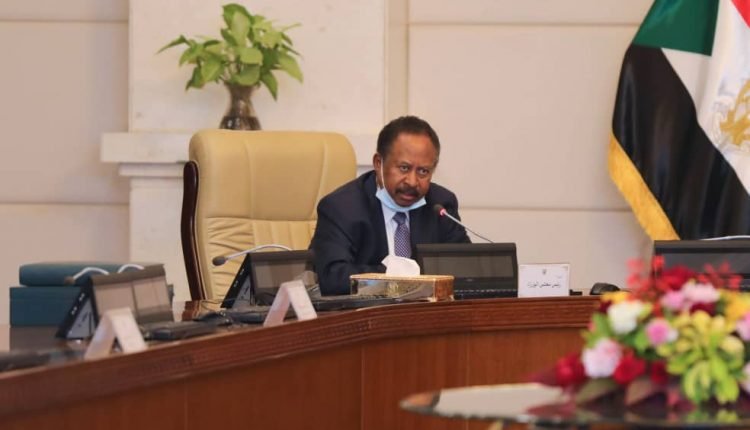 حمدوك: مكلفون بإخراج السودان من التحديات المعقدة وشرور الانهيار ويكشف عن تحديات أمنية واقتصادية