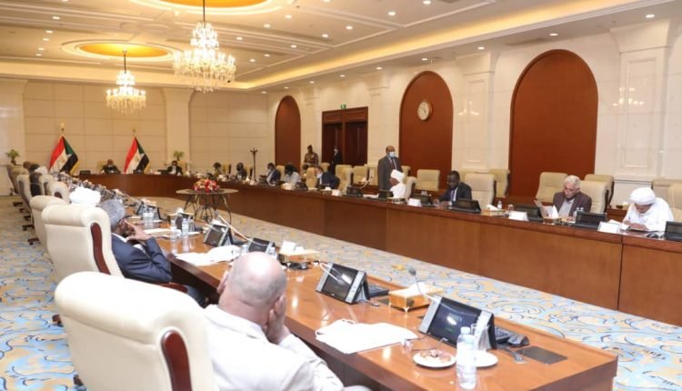السودان .. مجلس الشركاء يناقش أولويات الحكومة الانتقالية الجديدة الخمس .. تعرف على التفاصيل