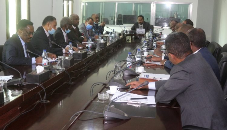 قرار وموجهات من بنك السودان للمصارف ومجلس الوزراء يكشف تفاصيل اجتماع مع مدراء البنوك بعد تحرير سعر الصرف