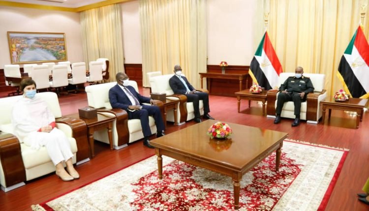 توجيه من البرهان بشأن ارتباط السودان بالبنك الدولي