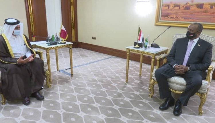 رئيس مجلس السيادة السوداني البرهان يوجه دعوة من قطر