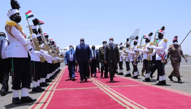 رئيس الاتحاد الأفريقي يصل السودان في محاولة لملاحقة أزمة سد النهضة