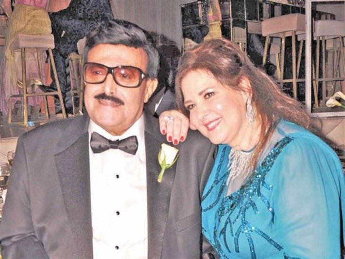 وفاة نجم الكوميديا المصرية سمير غانم وغياب زوجته الممثلة دلال عبد العزيز عن تشييعه وفاة نجم الكوميديا المصرية سمير غانم وغياب زوجته الممثلة دلال عبد العزيز عن تشييعه
