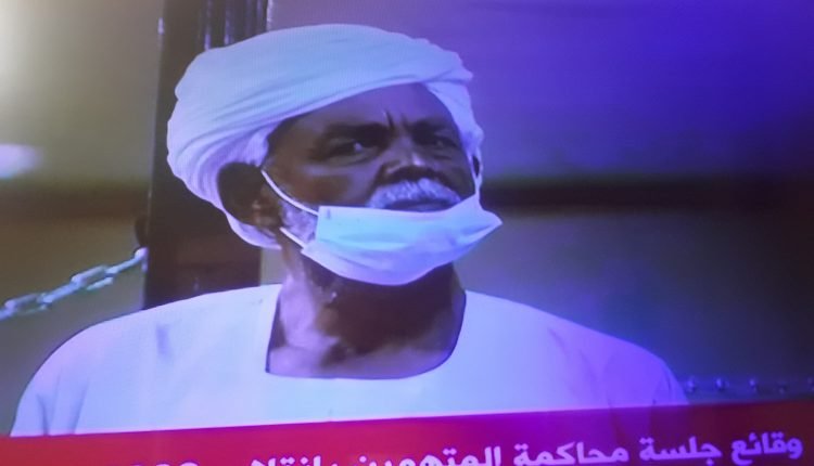 متهم في انقلاب الانقاذ يقلب الموازين على المتهمين بالاسماء وآخر يفجر مفاجأة بالتبليغ عنه (فيديو)